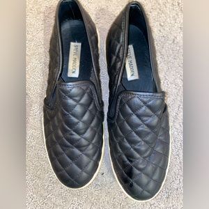 Steve Madden slip ons